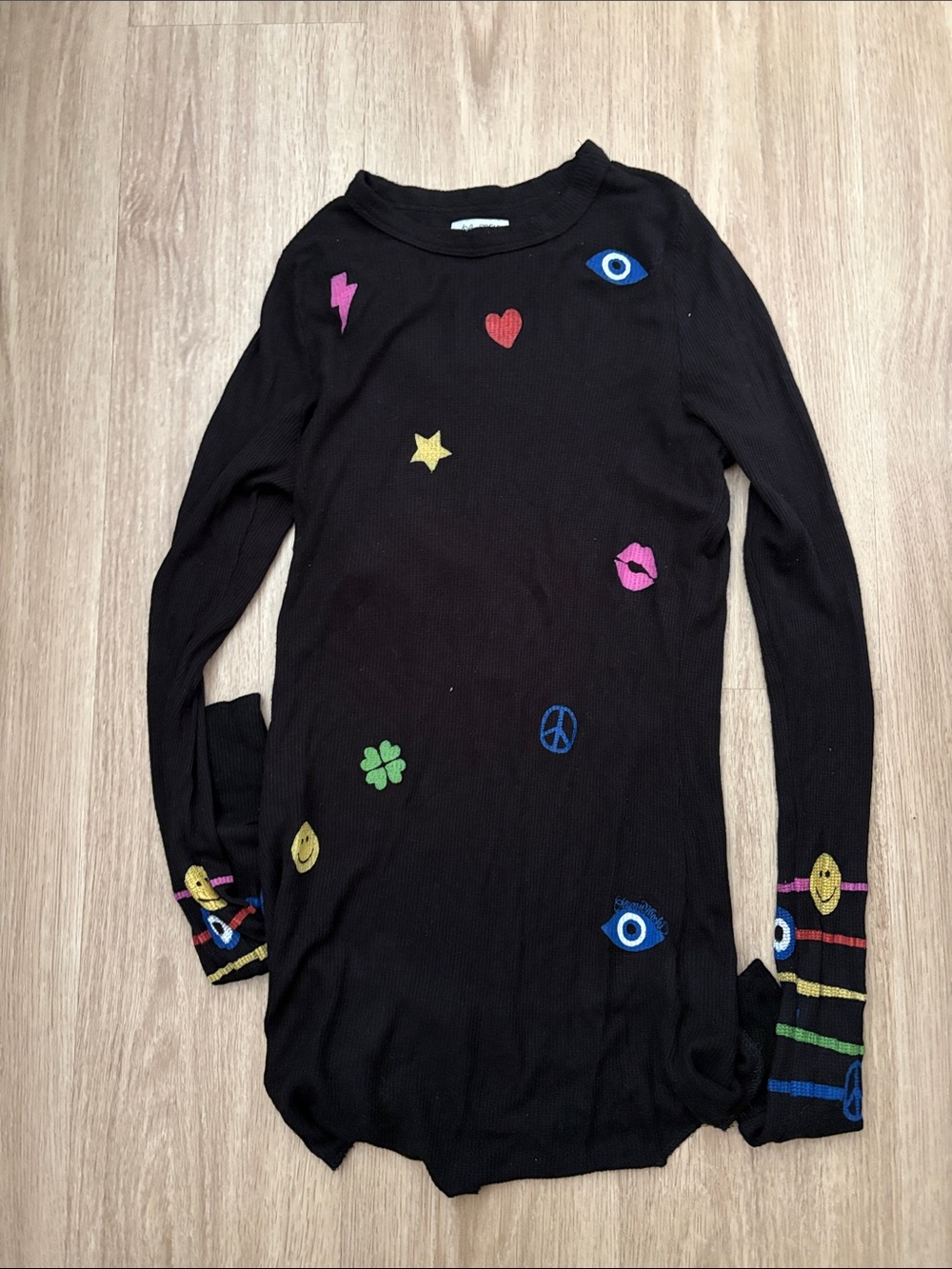Lauren Moshi Graphic Embellished Long Sleeve Tshirt Black & Pink Medium